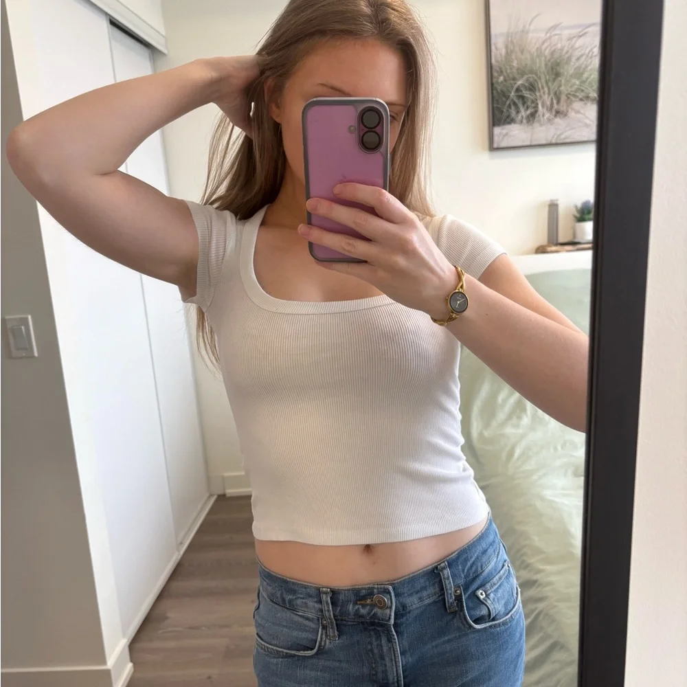 Basic White Tee - Picture 1 of 3